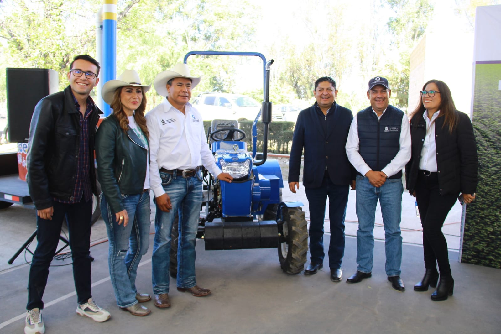 PHOTO 2022 12 14 12 53 481