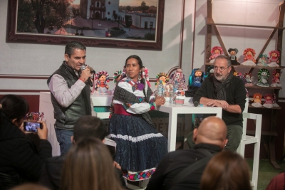 Genial conversatorio, Encuentro de Dos Mundos en la FIGQ 2022