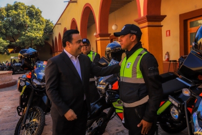 Se fortalece el equipamiento de los Oficiales de Movilidad