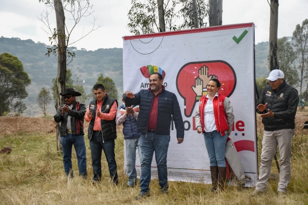 Arranca René Mejía el Programa "Amealco decide”