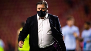 El "Piojo" Herrera, mal y de malas