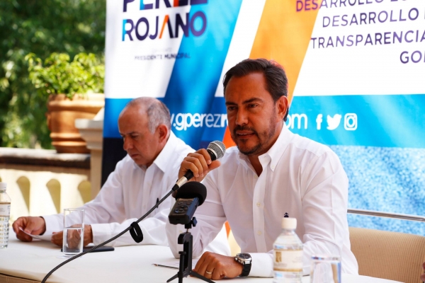 Ofrece Gustavo Pérez Rojano recuperar grandeza de Tequisquiapan.